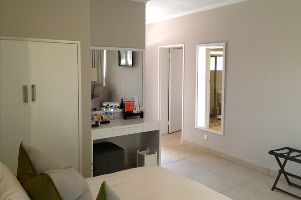 Cresta Sprayview Hotel